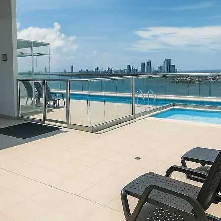 Apartment En Con Gran Vista Cerca Al Mar